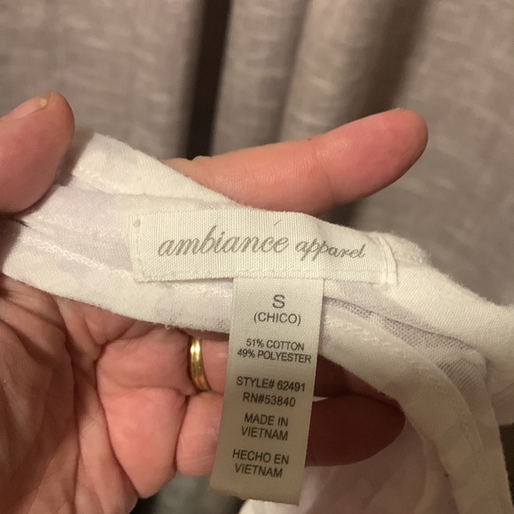 Ambiance appareal white sheer animal print tank size small - Picture 5 of 5